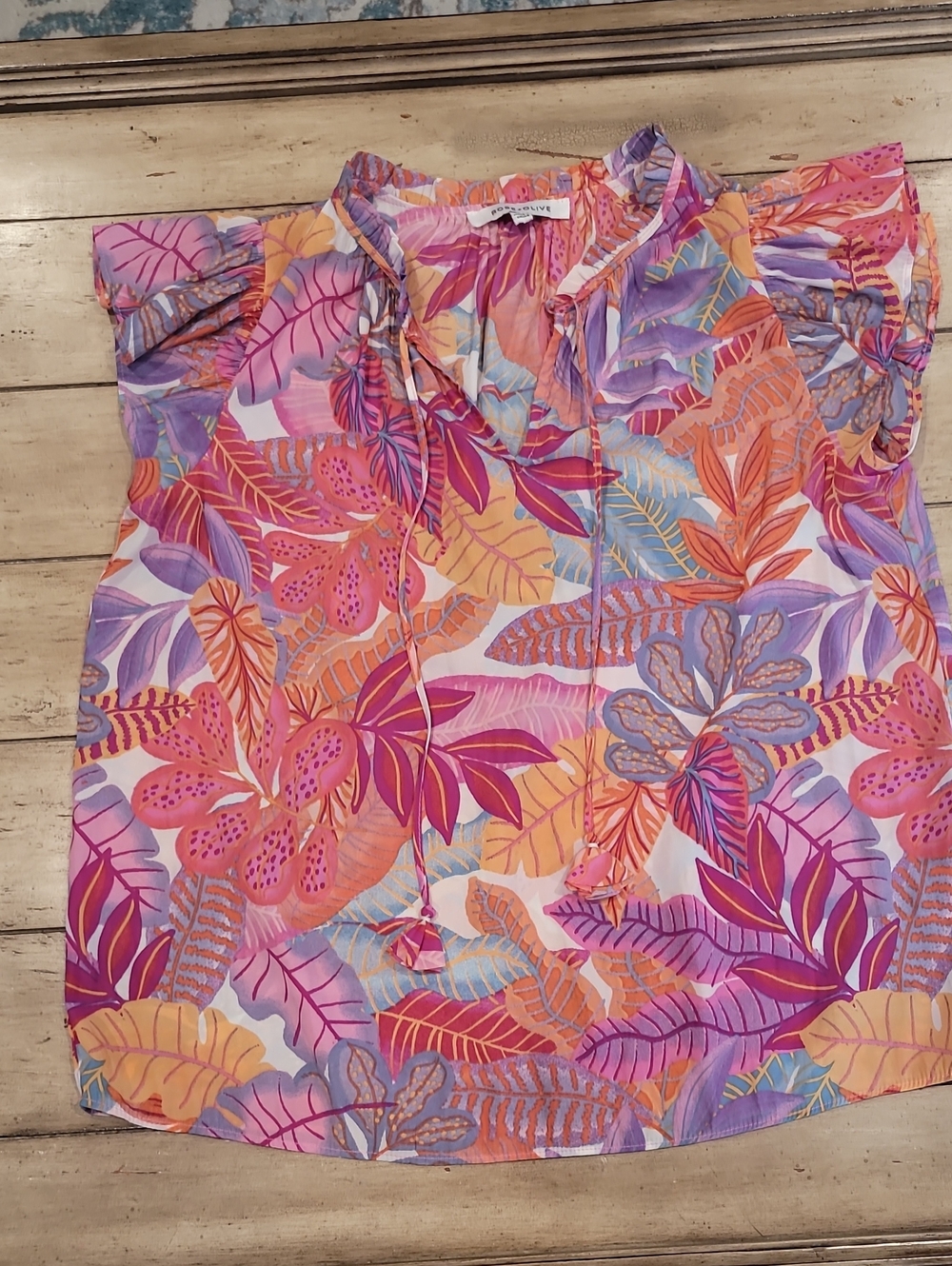 6 For $25 Vineyard Vines Pink Multi Tropical Tie-Neck Flutter Sleeve Blouse
